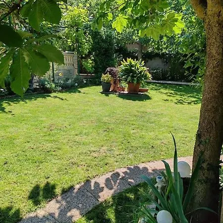 Gorgeous 2+1 With Private Parking *