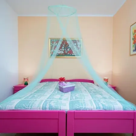 Apartment Gorgeous 2+1 With Private Parking