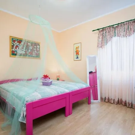 Apartment Gorgeous 2+1 With Private Parking *